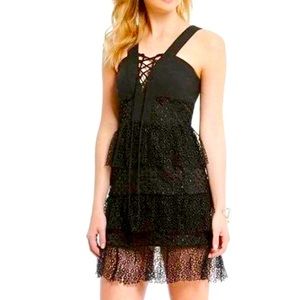 Gianni Bini Black Ruffle Dress Tie Front Size 10 Length 38”